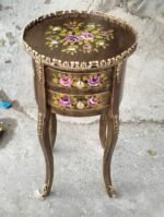 Title: Dark Wood Rose-Painted Classic Side Table - Image 2